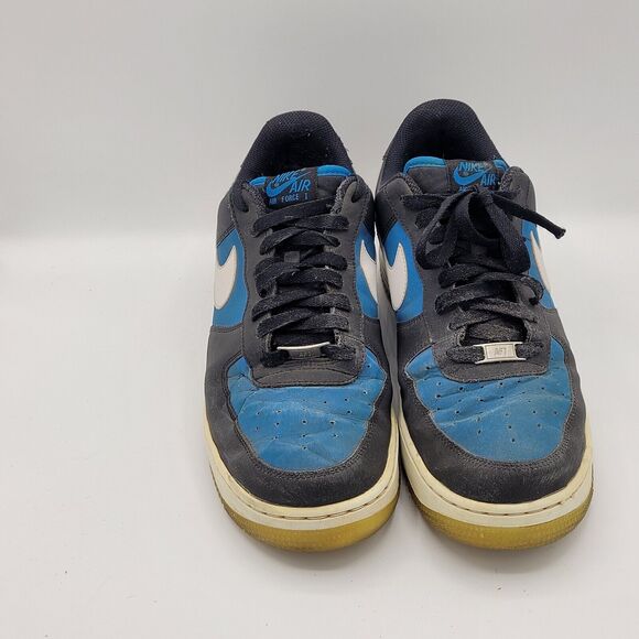 Athletic_Shoes